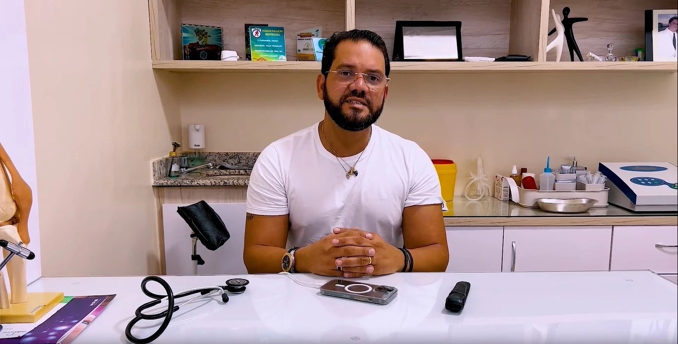 O especialista em saúde mental, Marcelo Costa, esclarece de que forma a participação da sociedade é crucial para o sucesso da campanha. (Foto: reprodução)