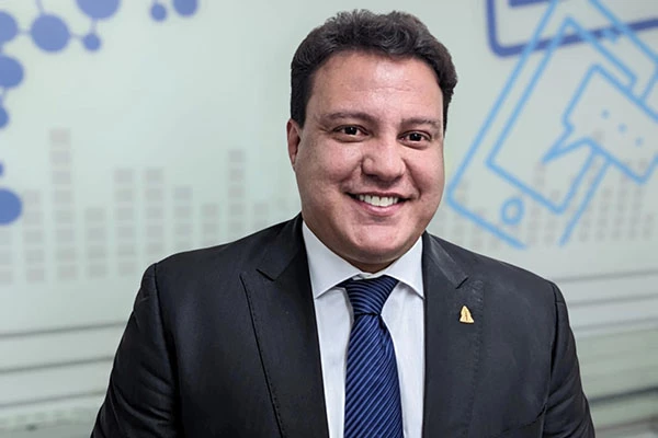 Direção nacional bateu martelo pela candidatura de Felipe Camarão ao governo do MA