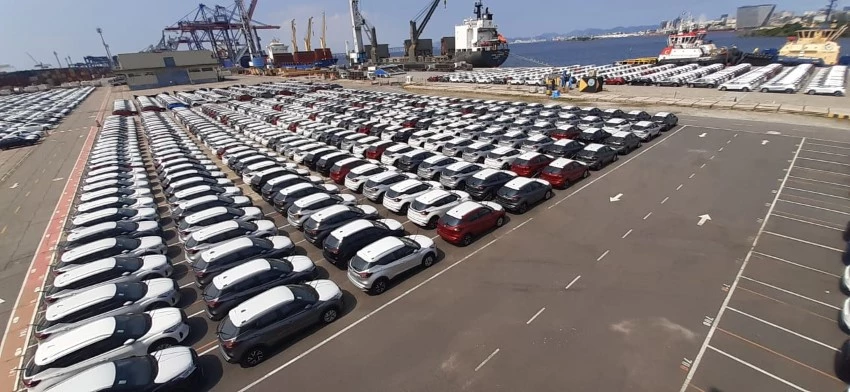 Exportação de Kicks para a Argentina. (Foto: divulgação / Nissan)