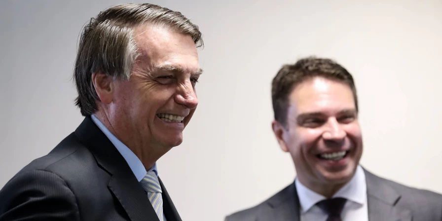 Polícia Federal investiga Jair Bolsonaro e Alexandre Ramagem