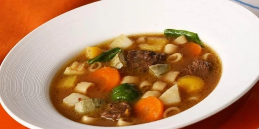 Sopa de carne.