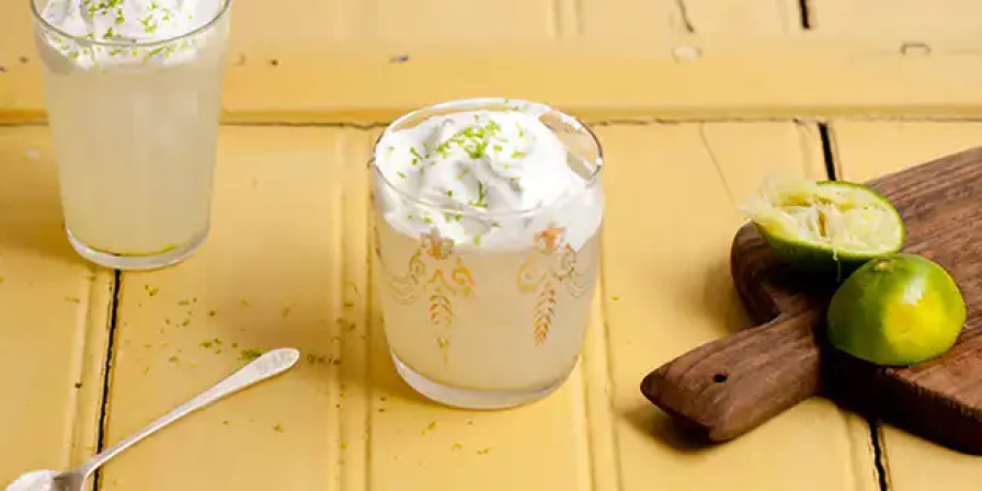 Drink daiquiri com merengue.