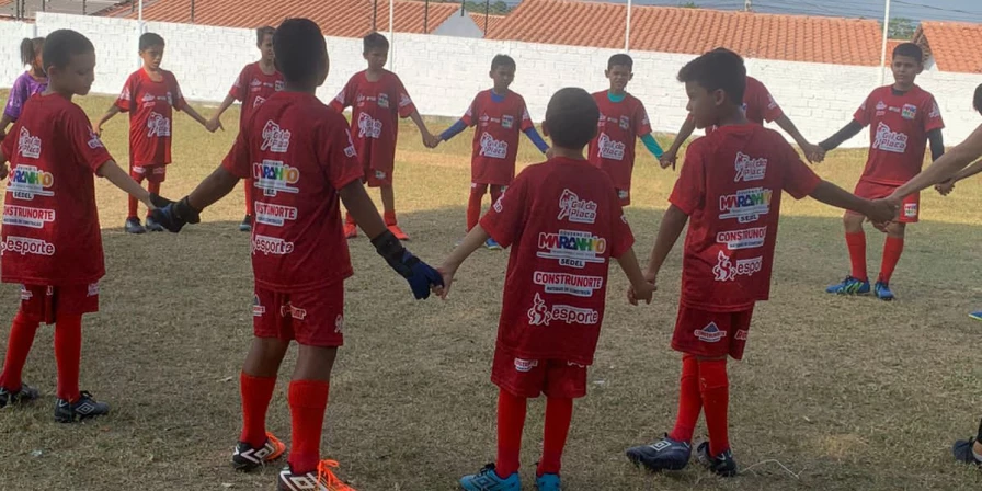 Escolinha Gol de Placa realiza atividades na cidade de Bacabal.