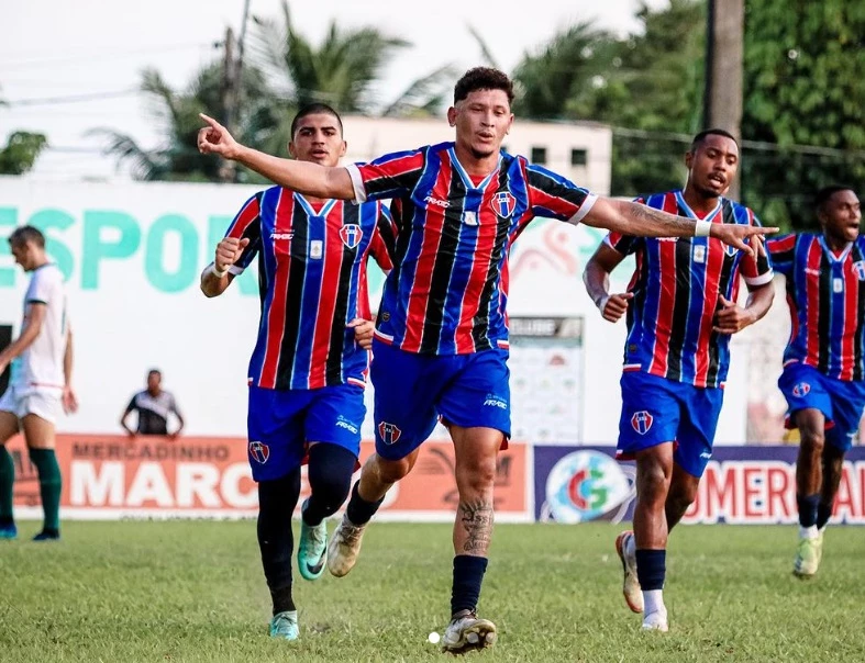 Clessione, artilheiro do MAC no Estadual, celebra gol ( Foto - Iury Oliveira / Maranhão Atlético)