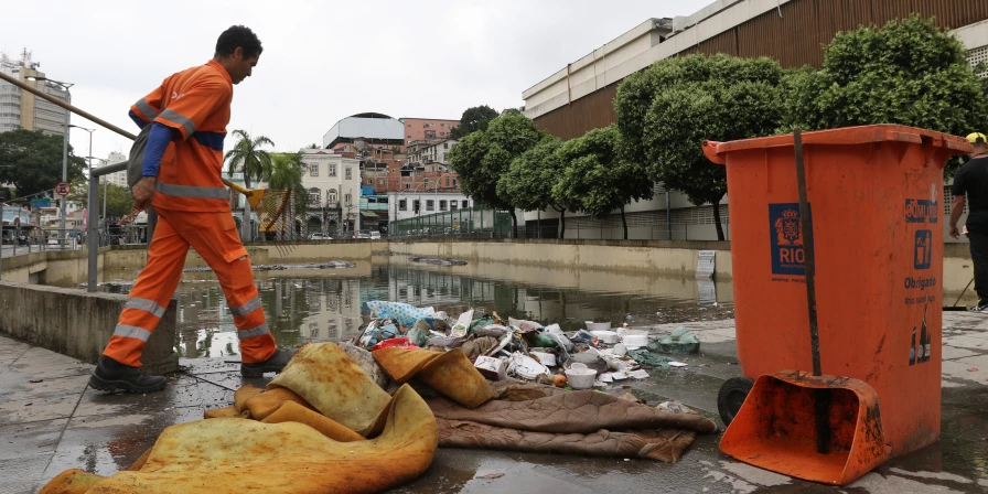 Dados do Censo 2022 sobre serviços de coleta de lixo foram divulgados nesta sexta-feira (23).