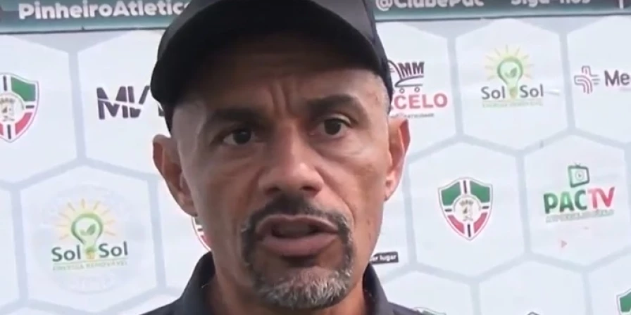 Danilo Brito, técnico do Pinheiro.