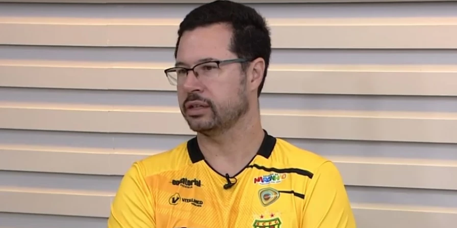 Bruno Guidorizzi, técnico do Sampaio Basquete.