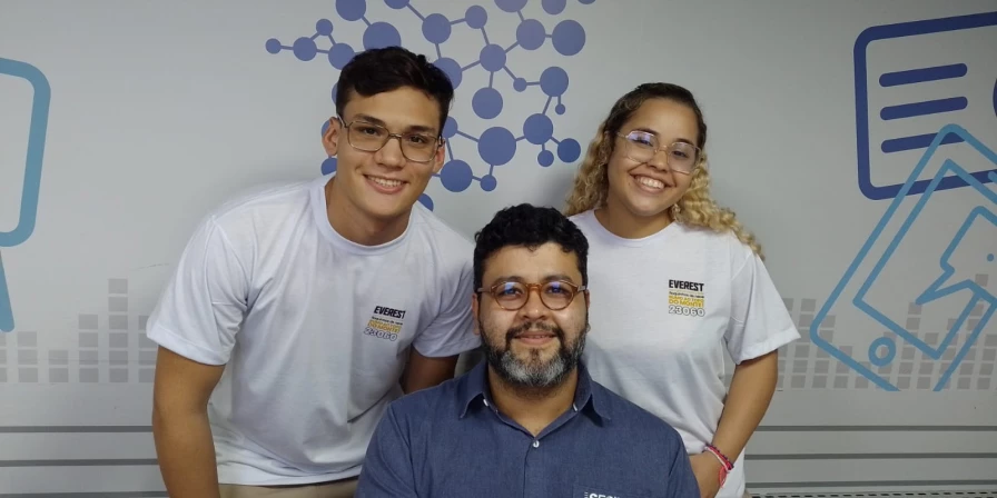 O superintendente do Sesi-MA, Diogo Lima; e os representantes da Everest, Ana Julia Rosa e Pablo Aymar Jorge Moraes, concederam entrevista ao Abrindo o Verbo.