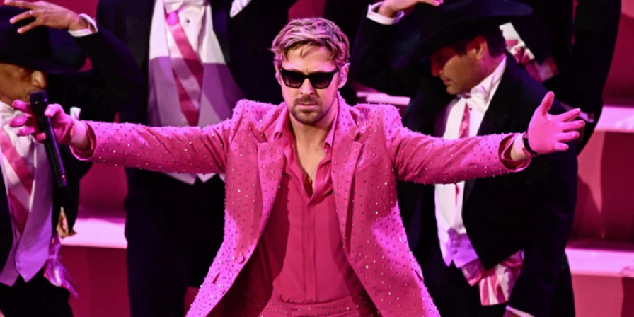 Ryan Gosling durante perfomance de "I'm Just Ken", no Oscar 2024.