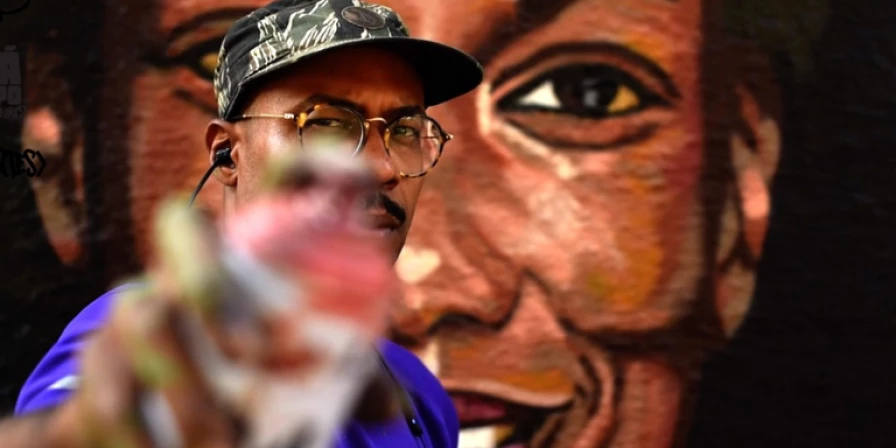 Artista Airá OCrespo.