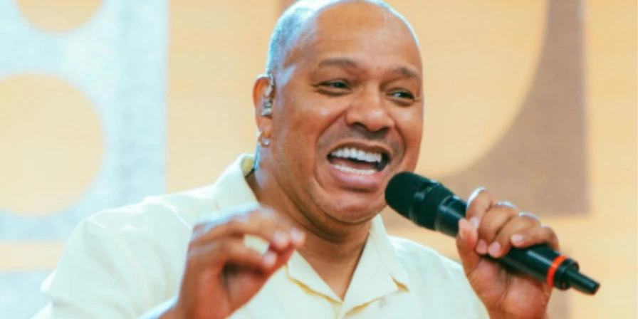 Morre o cantor Anderson Leonardo, do grupo Molejo.