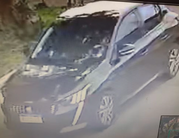 Suspeito praticou os atos após descer do seu próprio carro. Foto: Reprodução
