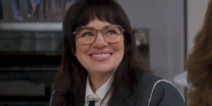 Carol (Karine Teles).