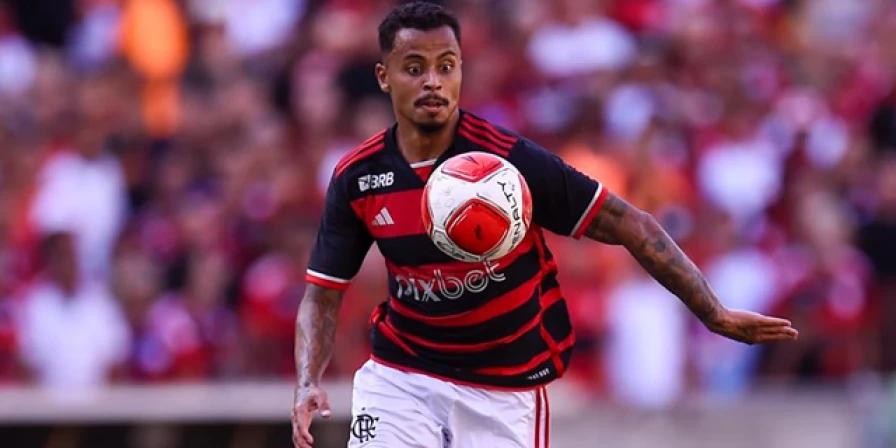 Allan, volante do Flamengo.