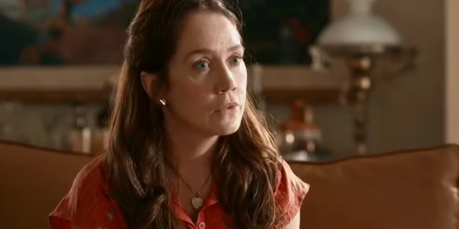 Dona Patroa (Camila Morgado) se interessará por outro homem após largar Egídio (Vladimir Brichta)