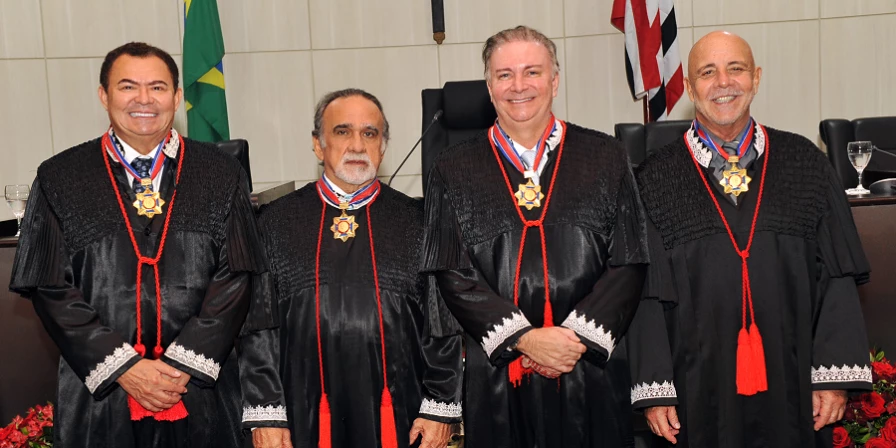 A posse solene dos desembargadores Froz Sobrinho (presidente), Raimundo Bogéa (1º vice-presidente), Jorge Figueiredo (2º vice) e José Luiz Almeida (corregedor-geral) será na próxima terça-feira