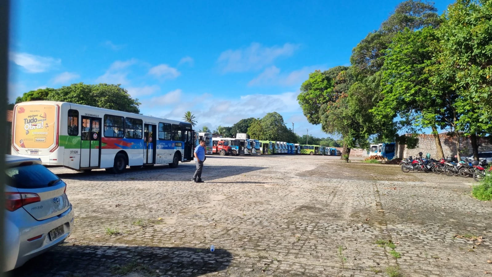 Apenas uma empresa não efetuou o pagamento dos trabalhadores do sistema semiurbano. (Foto: Murilo Lucena/TV Mirante)