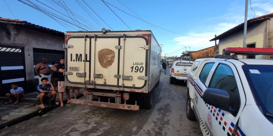 Homicídio foi registrado nas primeiras horas desta quarta-feira (1º).