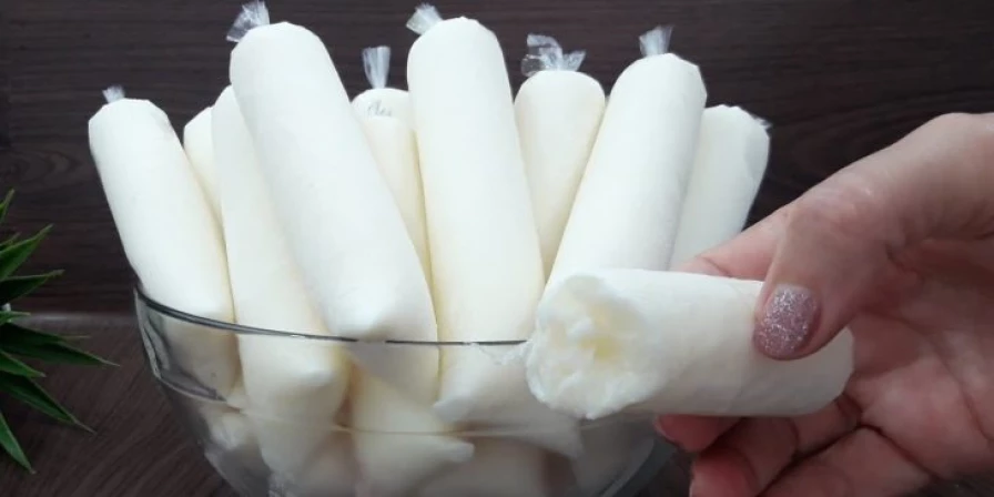 Geladinho de coco.