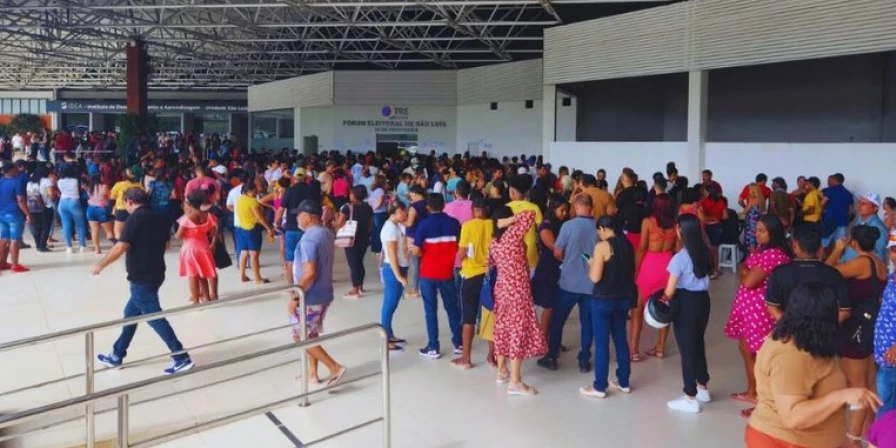 Unidades da Justiça Eleitoral ficaram lotadas