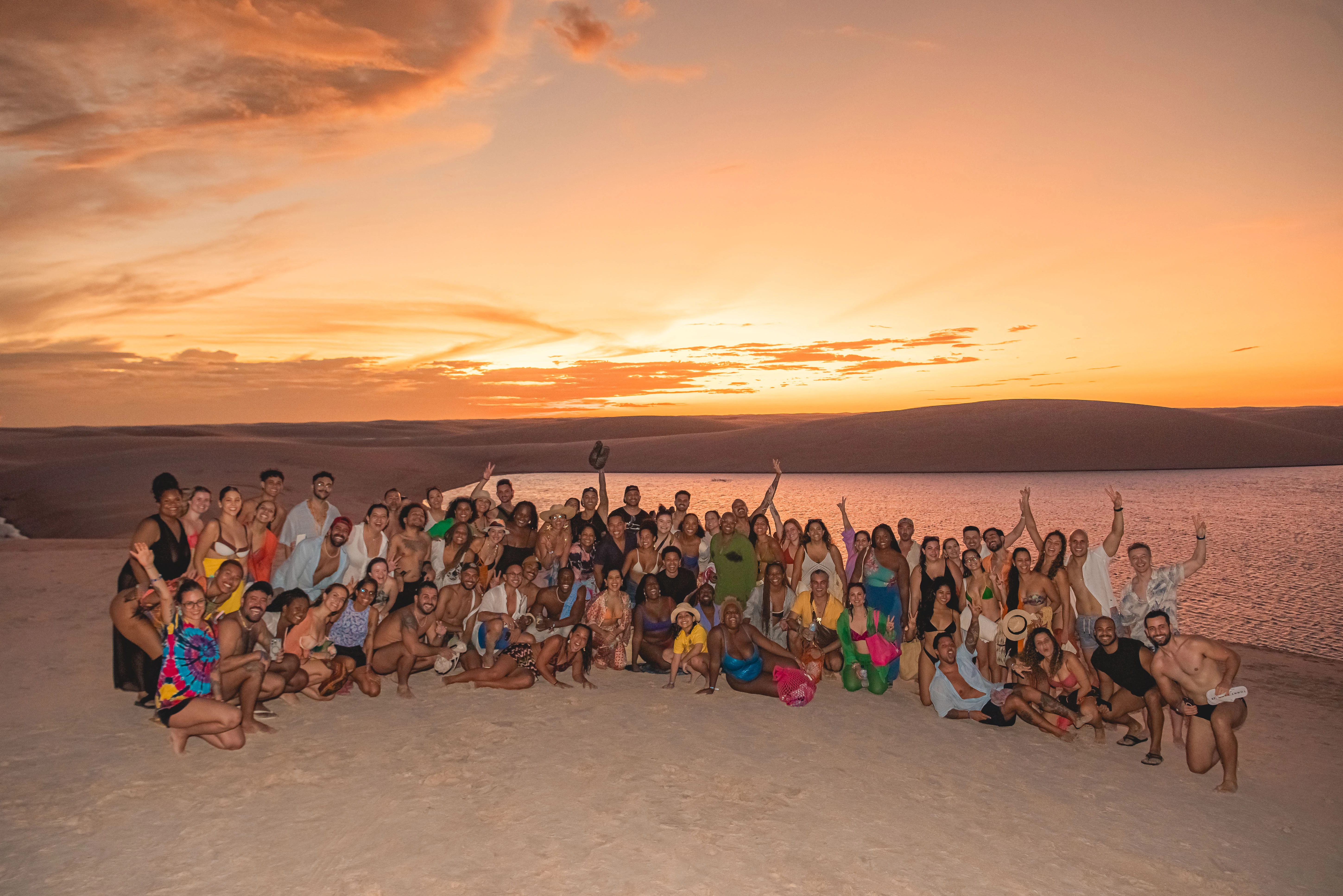 Influencers, ex-BBBs e outros convidados aproveitam dia nos Lençóis Maranhenses. (Foto: Gui Gomes)
