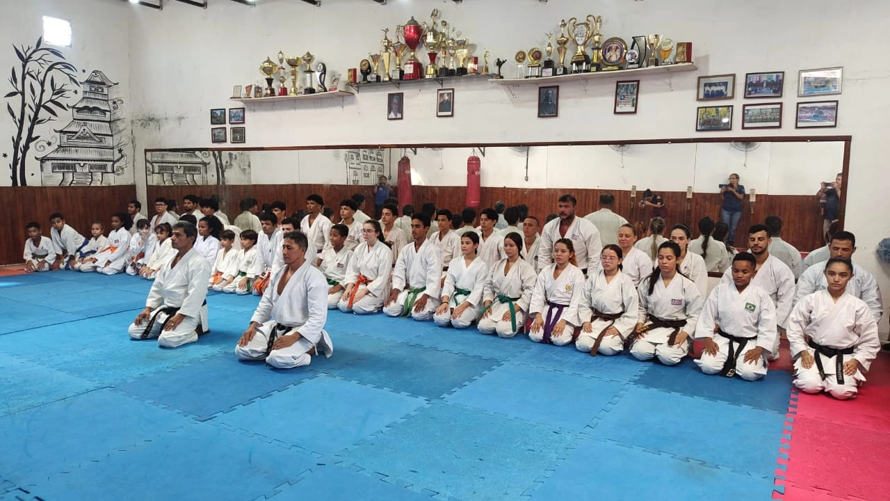 Atletas maranhenses que vão participar do do Campeonato Norte e Nordeste de karatê-dô tradicional ( Foto - Divulgação)