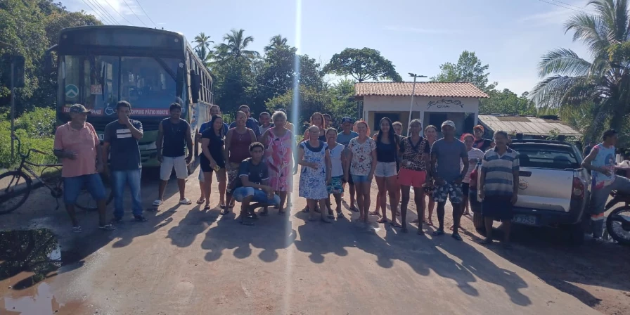 Protesto é realizado no Mojó após alteração do percurso dos coletivos.