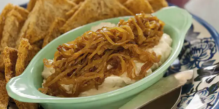 Pasta de cebola caramelizada.