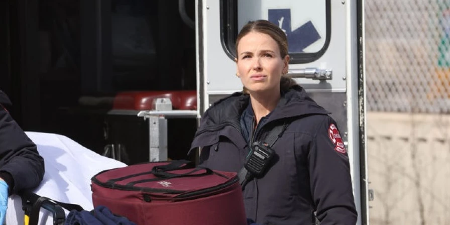 Jocelyn Hudon em 'Chicago Fire'.