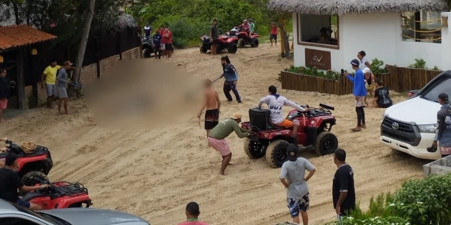 Descarga elétrica atingiu um homem e dois cachorros na tarde deste domingo (23), no vilarejo de Atins.