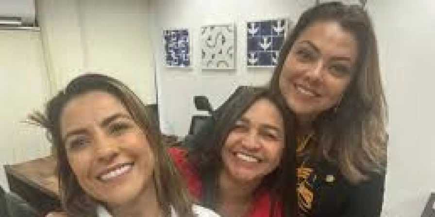 Eliziane Gama pode ser o nome feminino a disputar eleição interna no Senado