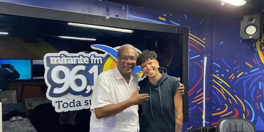 Jucks Lima no Plugado na Mirante FM