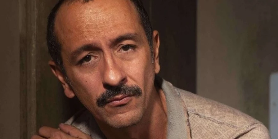 Tião (Irandhir Santos)