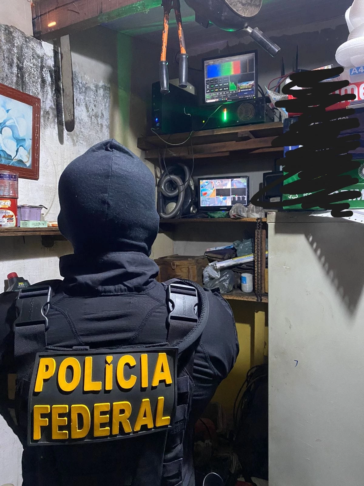 Rádios funcionavam sem outorga ou autorização. (Foto: Divulgação / Polícia Federal)