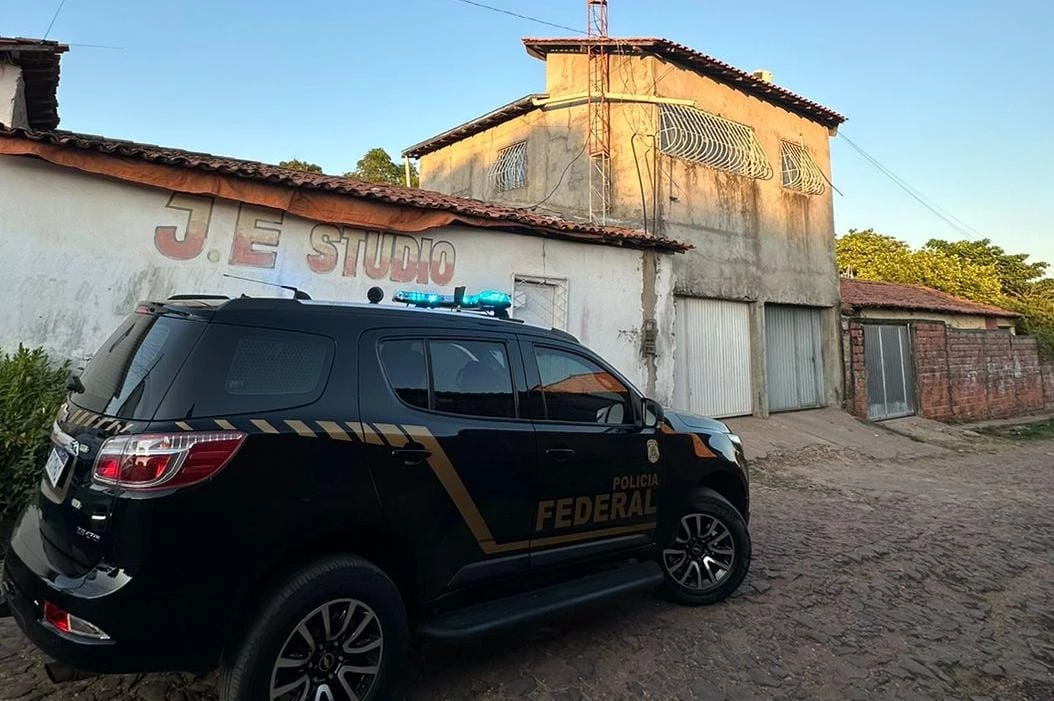 Operação foi deflagrada na manhã desta quinta-feira (18). (Foto: Divulgação / Polícia Federal)
