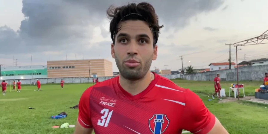 Brunão já tem dois gols com a camisa do MAC