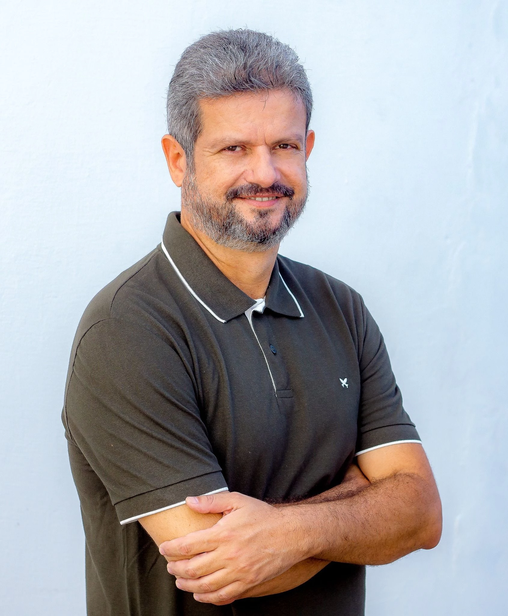 Plano de governo de Saulo Arcangeli reúne propostas para trabalho, renda, saúde, educação, moradia e direitos sociais no Maranhão.