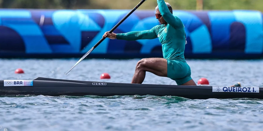 Isaquias Queiroz avança à semifinal no C1 100m