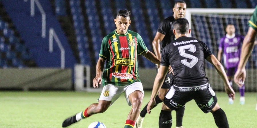 Sampaio Corrêa e ABC se enfrentaram pela 17ª rodada da Série C.