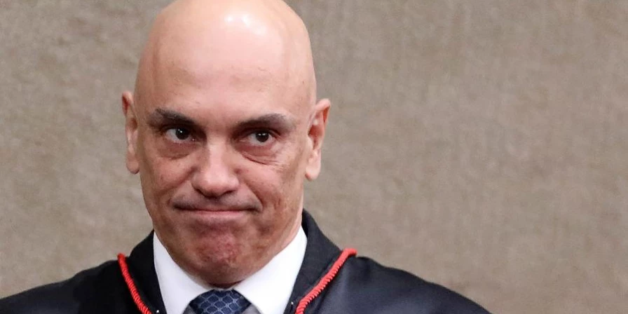 No mês passado, Moraes retirou o X do ar após a empresa fechar seu escritório do Brasil.