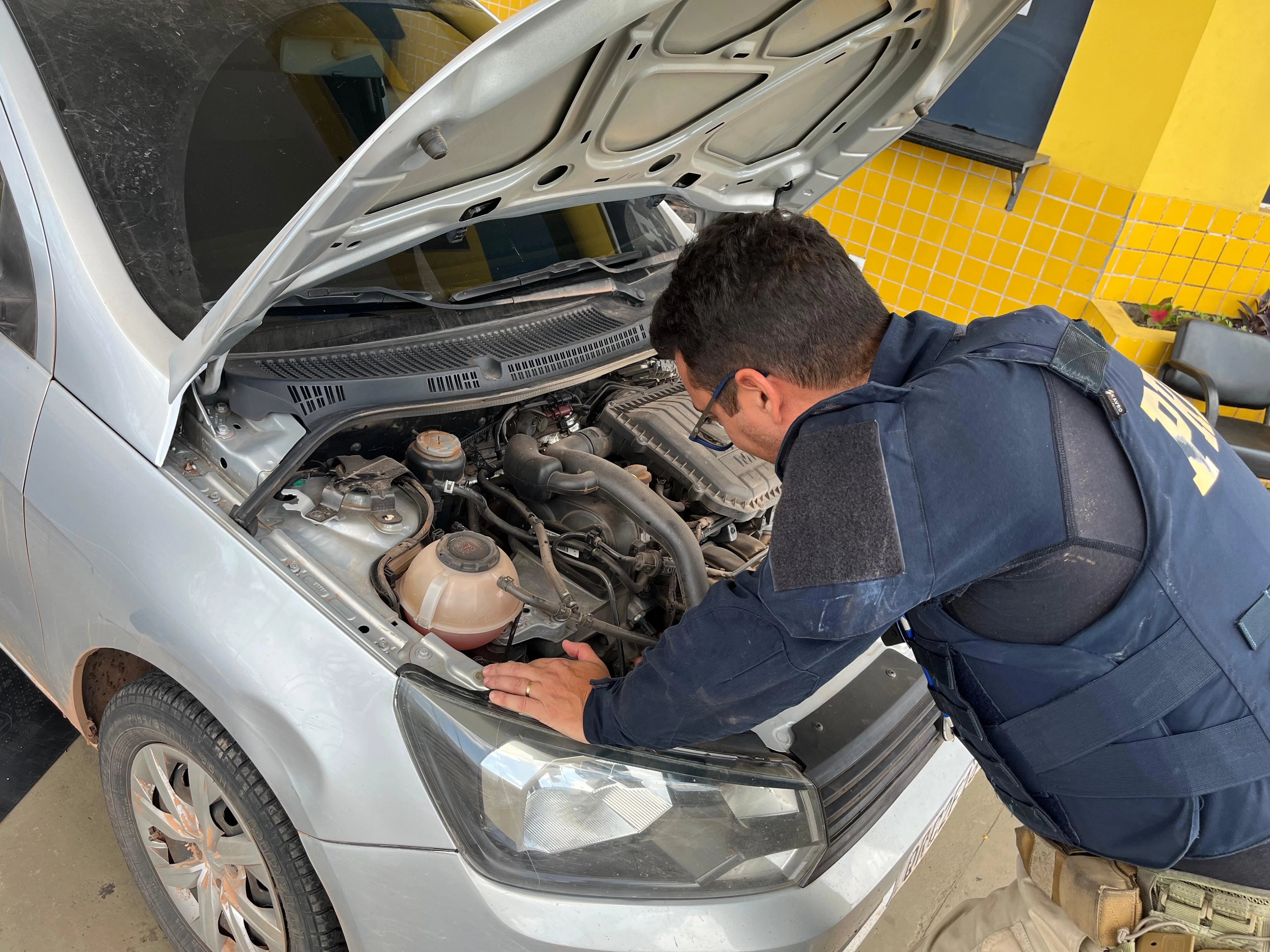 Carro com registro de furto em Pernambuco é recuperado pela PRF em São Luís. / Foto: Divulgação/PRF.
