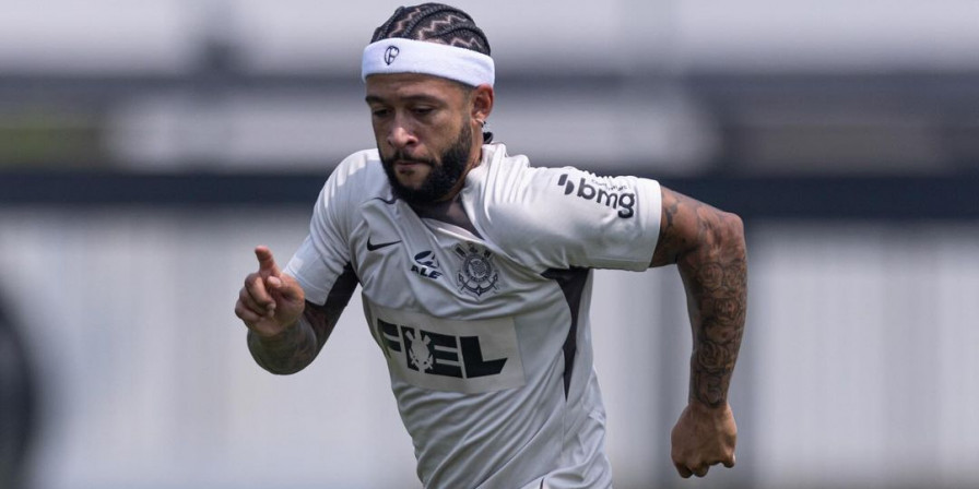 Memphis Depay de Fora do Clássico