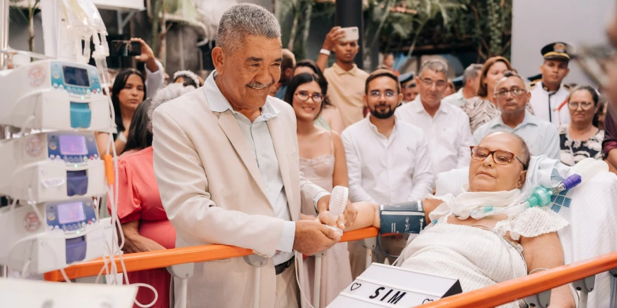 Casamento de Ione Célia e José Senival no Hospital de Oncologia do Maranhão