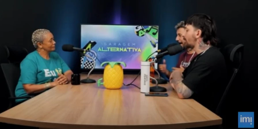 O podcast é apresentado pelos jornalistas Andre Nadler e Eduardo Lindoso.