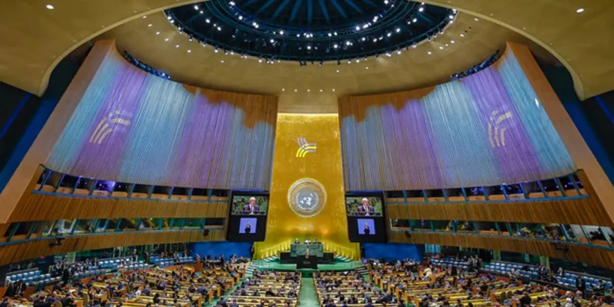 Entre as medidas previstas no pacto estão agir de forma ambiciosa, acelerada e justa para implementar a Agenda 2030 e atingir os Objetivos do Desenvolvimento Sustentável.