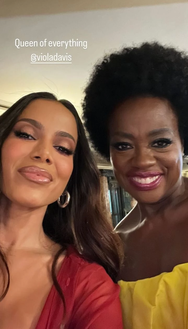 Anitta com Viola Davis em Paris. (Foto: Reprodução/redes sociais)