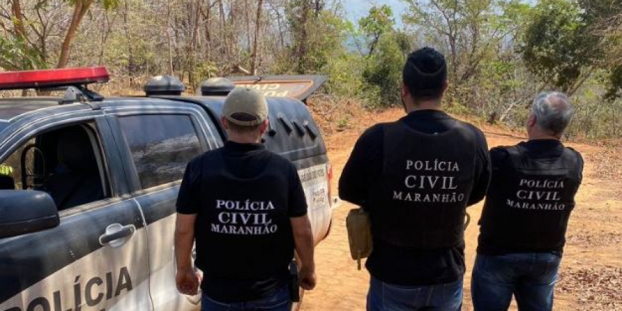 Durante as buscas, os policias civis conseguiram cumprir a decisão judicial na residência do investigado. (Foto: Divulgação/Polícia Civil)