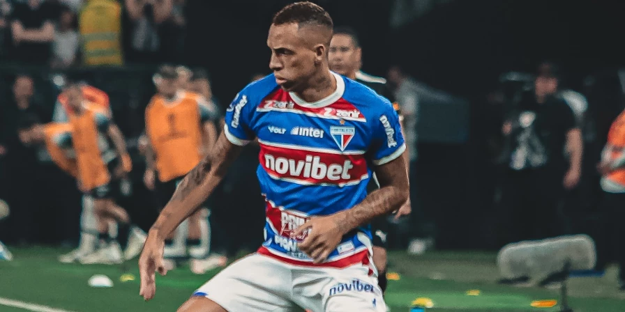 Breno Lopes, atacante do Fortaleza.
