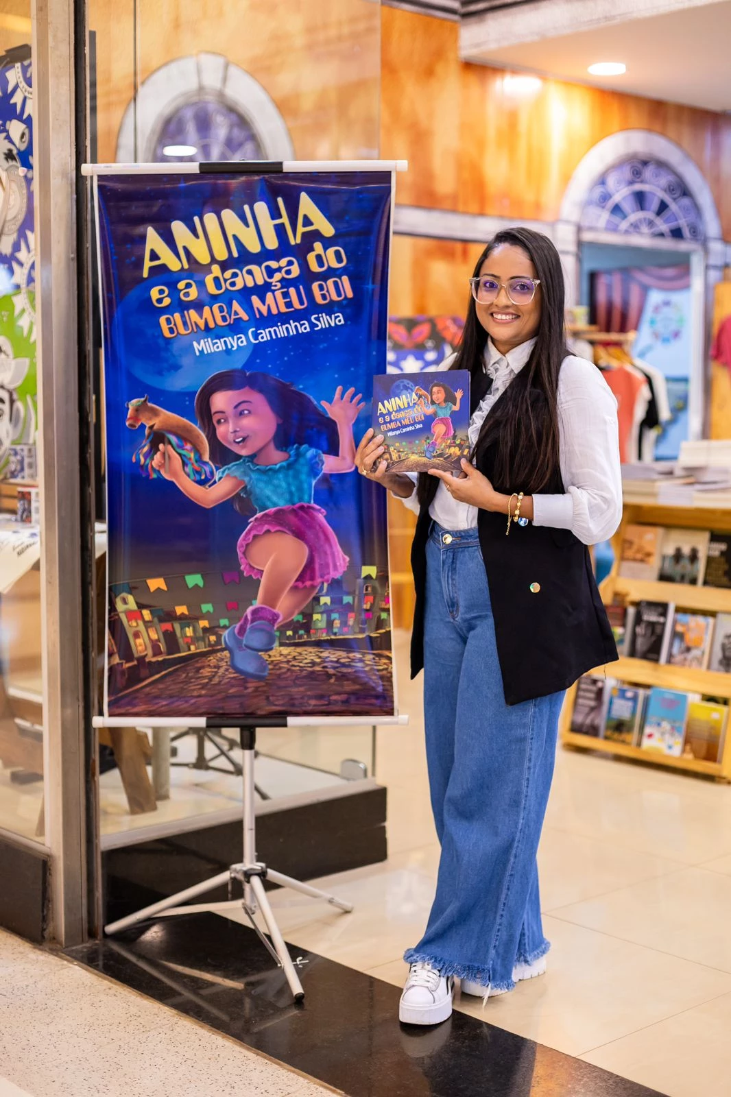 Autora Milanya Caminha Silva lança livro infantil sobre o Bumba meu Boi. (Foto: Divulgação)