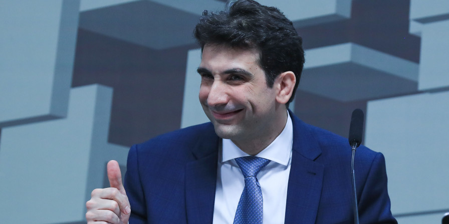 CAE confirma audiência com Galípolo